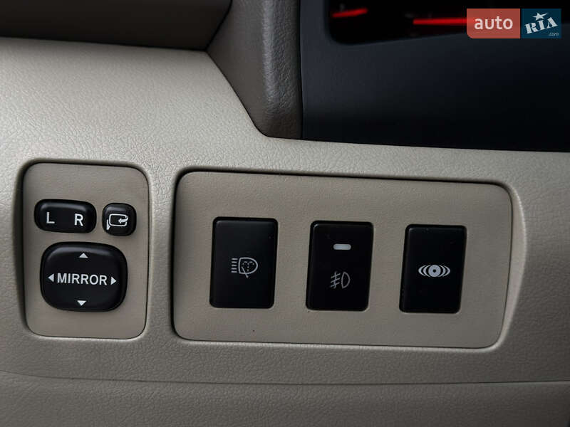 Седан Toyota Camry 2008 в Николаеве