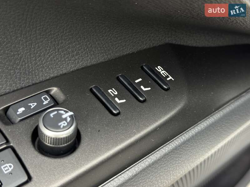 Седан Toyota Camry 2021 в Днепре фото 23 Седан Toyota Camry 2021 в Днепре