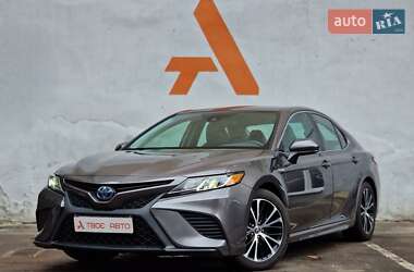 Toyota Camry 2020