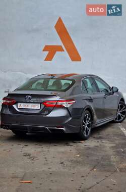 Седан Toyota Camry 2020 в 