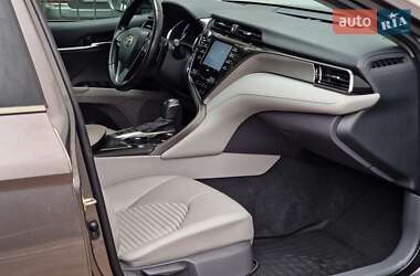 Седан Toyota Camry 2020 в 
