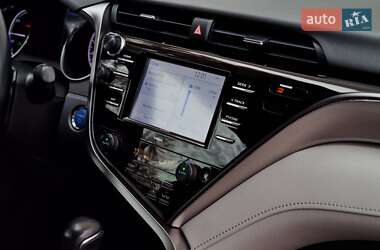 Седан Toyota Camry 2020 в 