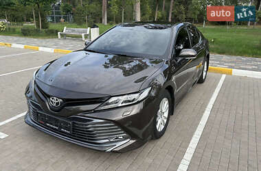 Toyota Camry 2018