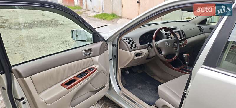 Седан Toyota Camry 2002 в Одессе