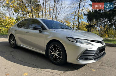 Toyota Camry 2021