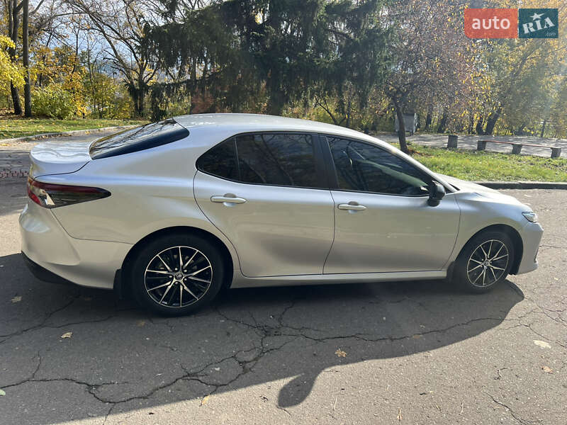 Седан Toyota Camry 2021 в Киеве фото 10 Седан Toyota Camry 2021 в Киеве