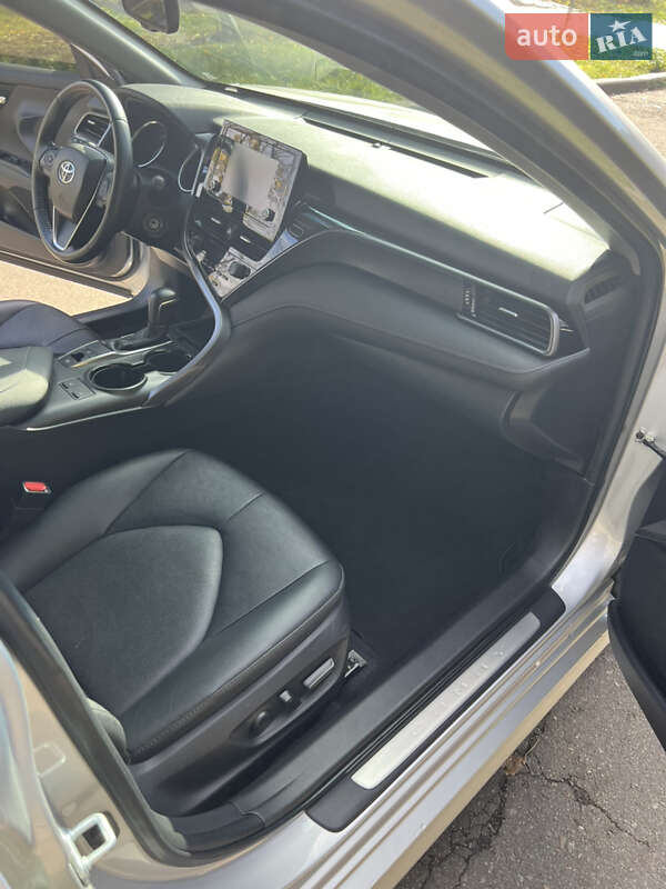 Седан Toyota Camry 2021 в Киеве фото 17 Седан Toyota Camry 2021 в Киеве