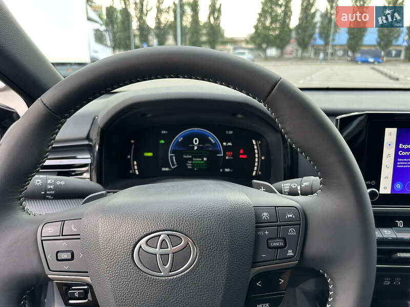 Седан Toyota Camry 2024 в Киеве фото 11 Седан Toyota Camry 2024 в Киеве