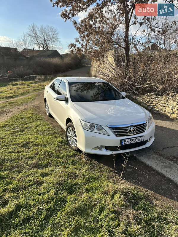 Седан Toyota Camry 2011 в Новой Одессе