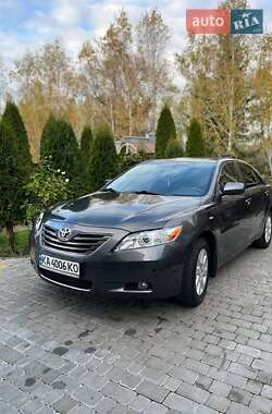 Седан Toyota Camry 2007 в Луцке