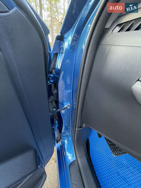 Седан Toyota Camry 2019 в Киеве фото 22 Седан Toyota Camry 2019 в Киеве