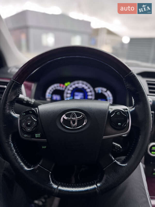 Седан Toyota Camry 2011 в Новой Одессе