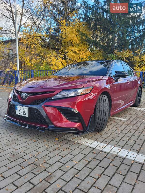 Toyota Camry 2018
