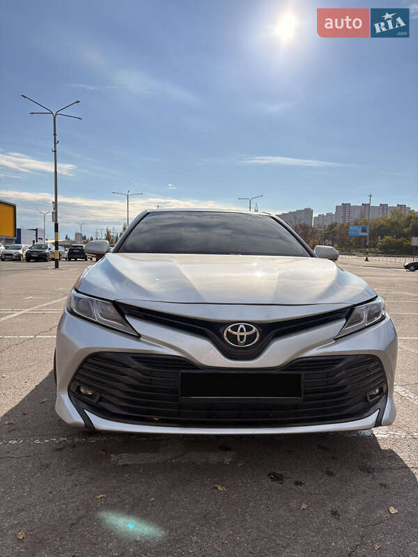 Седан Toyota Camry 2017 в Києві фото 3 Седан Toyota Camry 2017 в Києві