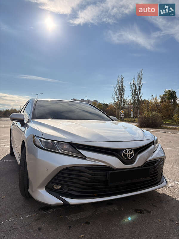 Седан Toyota Camry 2017 в Києві фото 17 Седан Toyota Camry 2017 в Києві