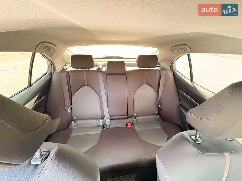 Седан Toyota Camry 2017 в Києві фото 23 Седан Toyota Camry 2017 в Києві