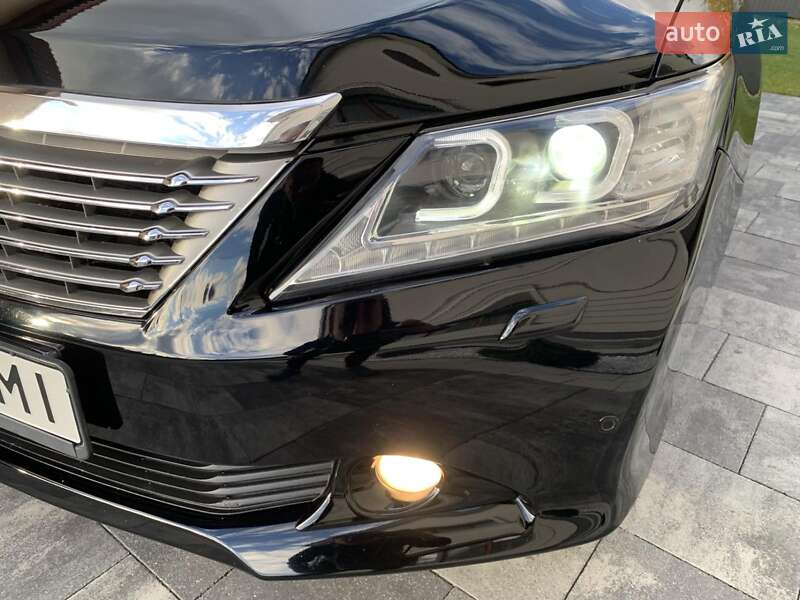 Седан Toyota Camry 2013 в Івано-Франківську