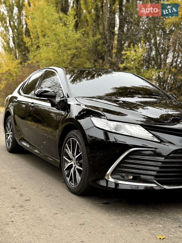 Седан Toyota Camry 2023 в Киеве фото 22 Седан Toyota Camry 2023 в Киеве