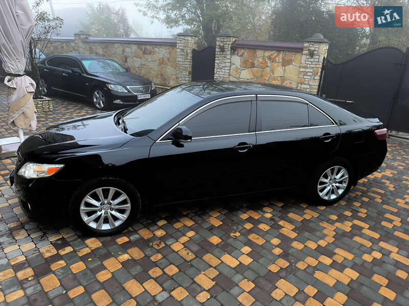 Седан Toyota Camry 2009 в Могилев-Подольске