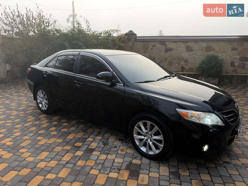 Седан Toyota Camry 2009 в Могилев-Подольске