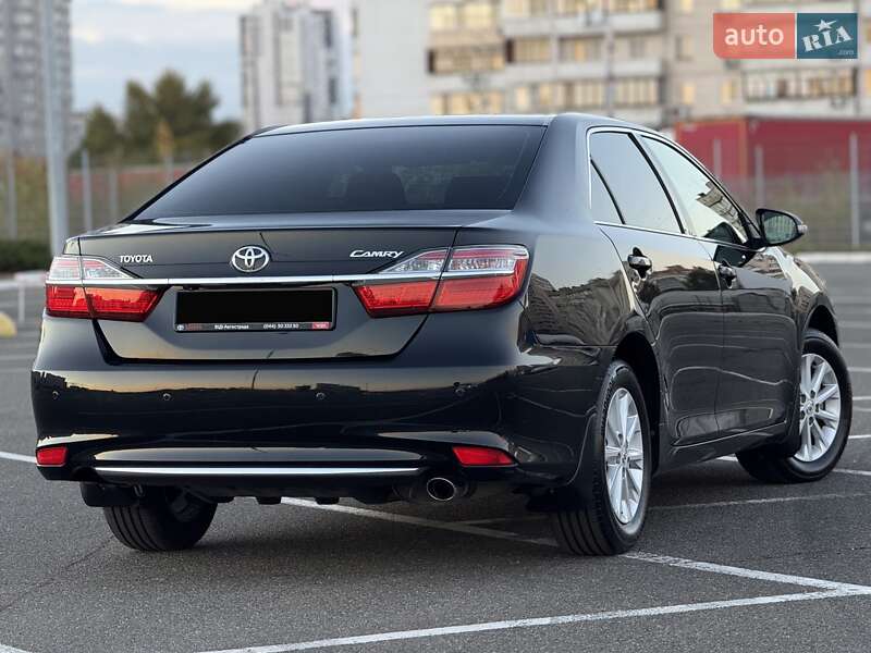 Седан Toyota Camry 2017 в Киеве фото 12 Седан Toyota Camry 2017 в Киеве