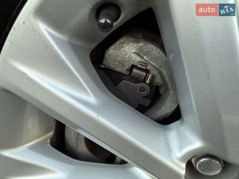 Седан Toyota Camry 2017 в Киеве фото 22 Седан Toyota Camry 2017 в Киеве