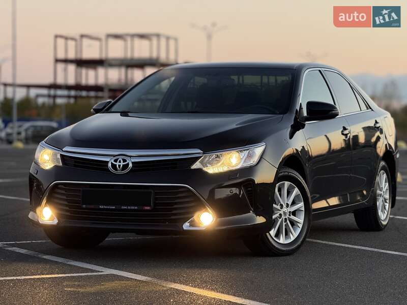 Седан Toyota Camry 2017 в Киеве фото 55 Седан Toyota Camry 2017 в Киеве