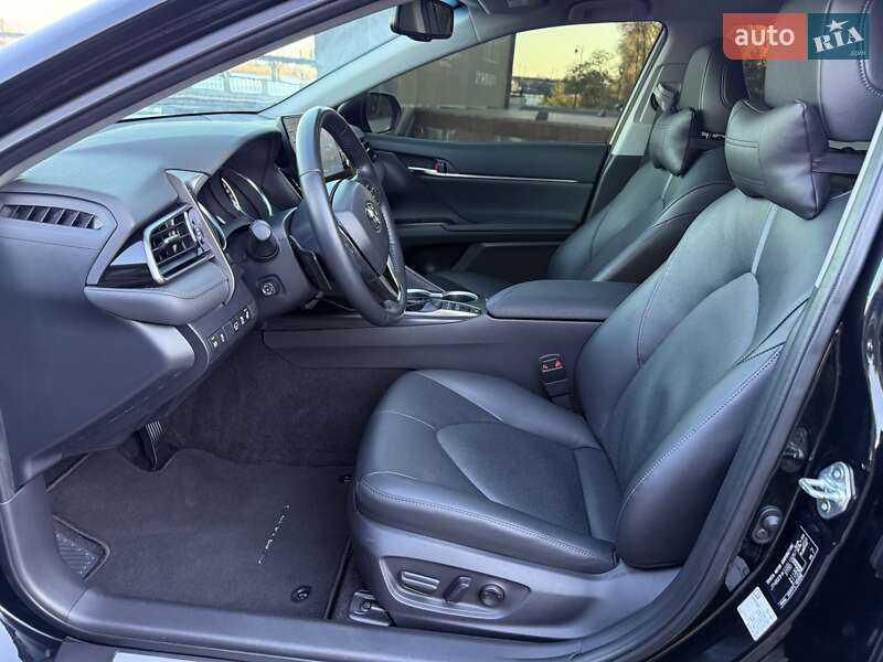 Седан Toyota Camry 2022 в Киеве фото 21 Седан Toyota Camry 2022 в Киеве
