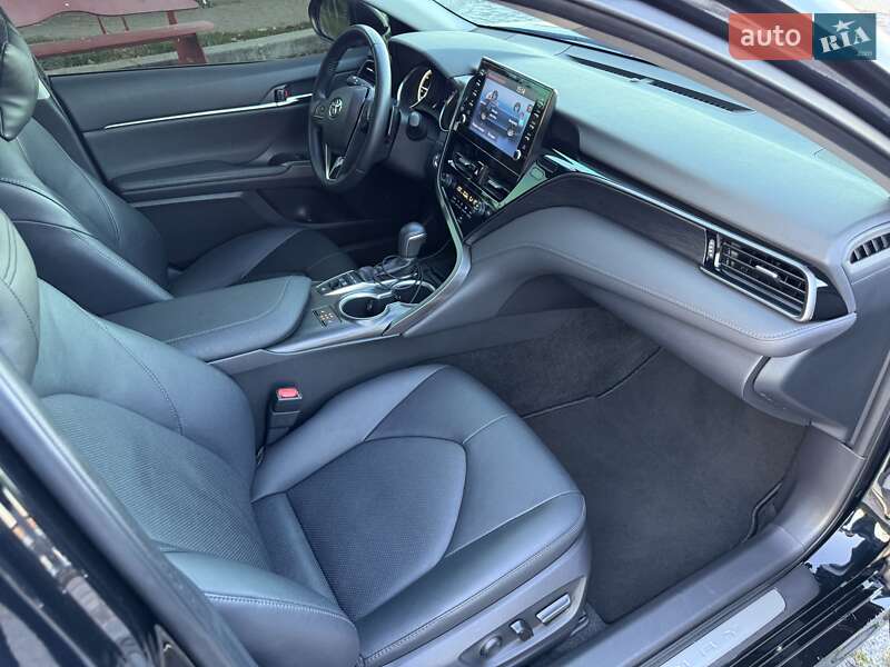 Седан Toyota Camry 2022 в Киеве фото 24 Седан Toyota Camry 2022 в Киеве