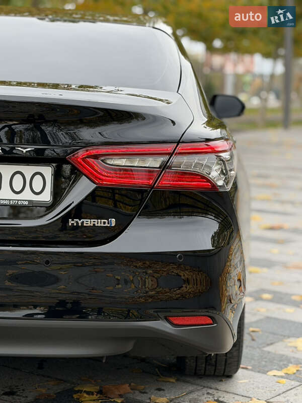 Седан Toyota Camry 2022 в Днепре фото 10 Седан Toyota Camry 2022 в Днепре