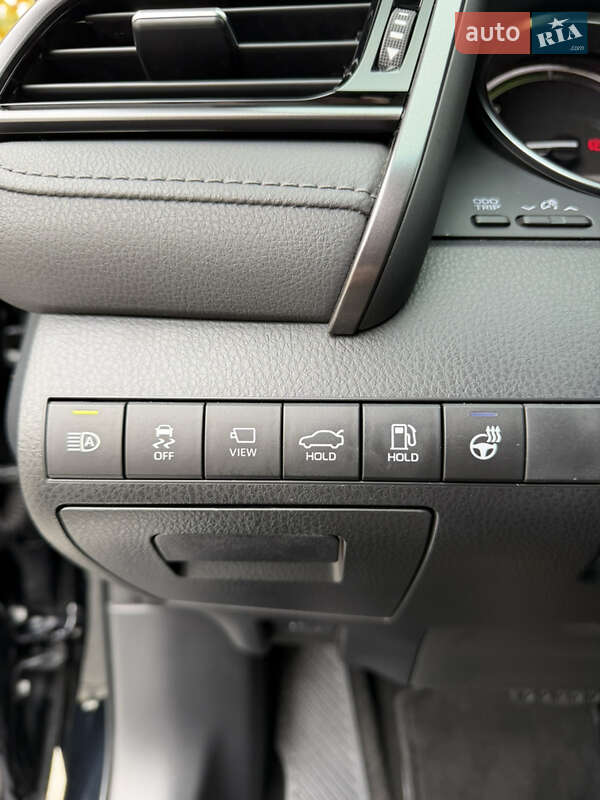 Седан Toyota Camry 2022 в Днепре фото 15 Седан Toyota Camry 2022 в Днепре