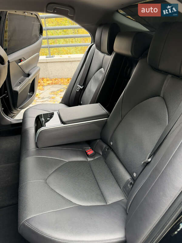 Седан Toyota Camry 2022 в Днепре фото 20 Седан Toyota Camry 2022 в Днепре