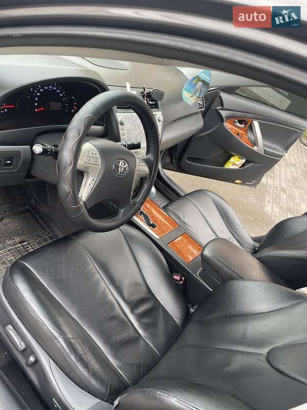 Седан Toyota Camry 2010 в Полонном фото 25 Седан Toyota Camry 2010 в Полонном