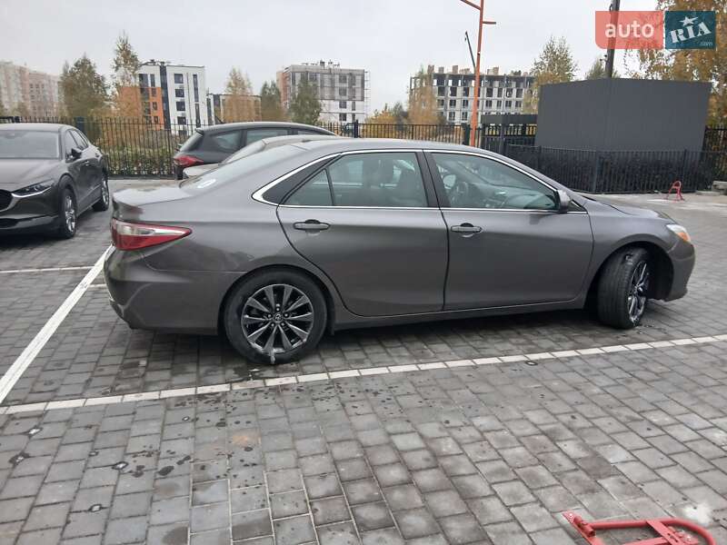 Седан Toyota Camry 2015 в Киеве фото 4 Седан Toyota Camry 2015 в Киеве