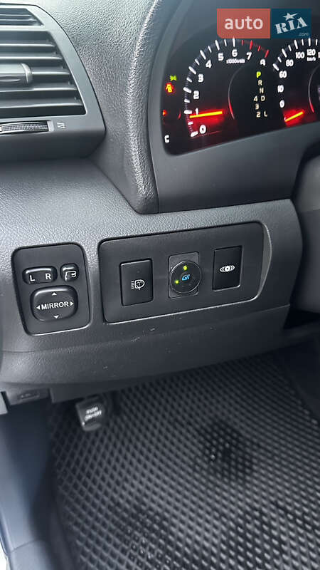 Седан Toyota Camry 2007 в Киеве