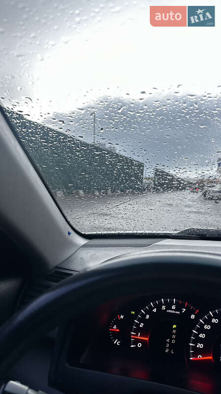 Седан Toyota Camry 2007 в Киеве