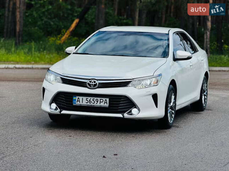 Седан Toyota Camry 2014 в Полтаве фото Седан Toyota Camry 2014 в Полтаве