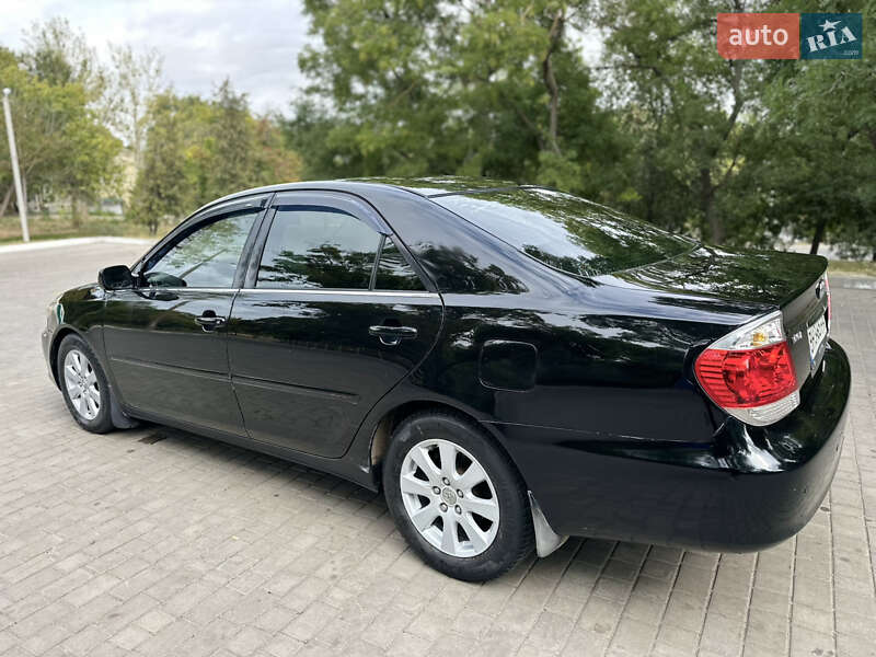 Седан Toyota Camry 2005 в Измаиле