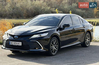 Седан Toyota Camry 2021 в Дніпрі