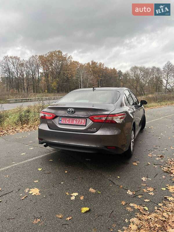 Седан Toyota Camry 2020 в Макарове