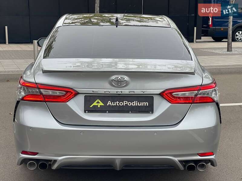 Седан Toyota Camry 2018 в Киеве фото 11 Седан Toyota Camry 2018 в Киеве