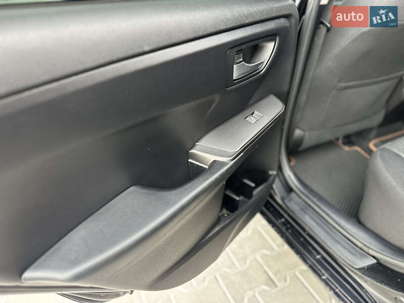 Седан Toyota Camry 2017 в Владимире фото 78 Седан Toyota Camry 2017 в Владимире