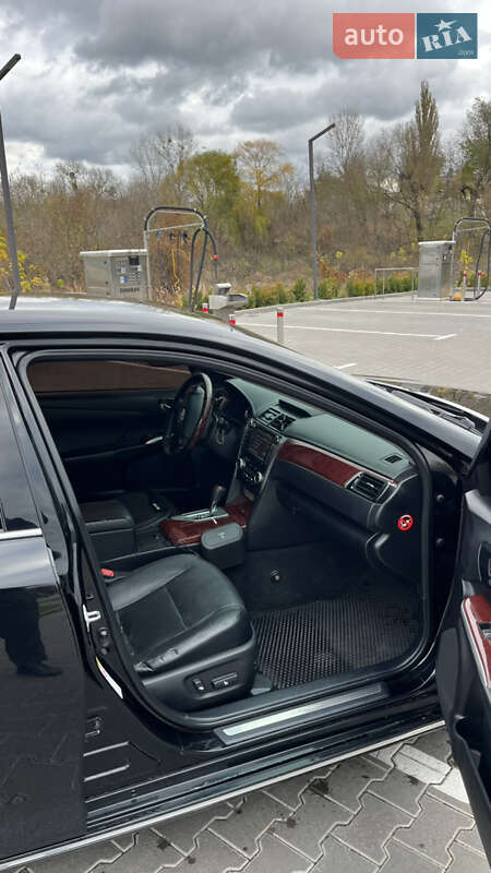 Седан Toyota Camry 2014 в Киеве