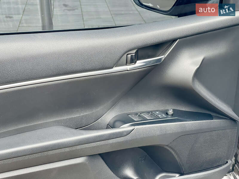 Седан Toyota Camry 2021 в Києві фото 15 Седан Toyota Camry 2021 в Києві