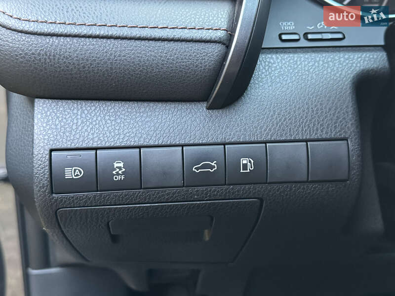 Седан Toyota Camry 2017 в Одессе