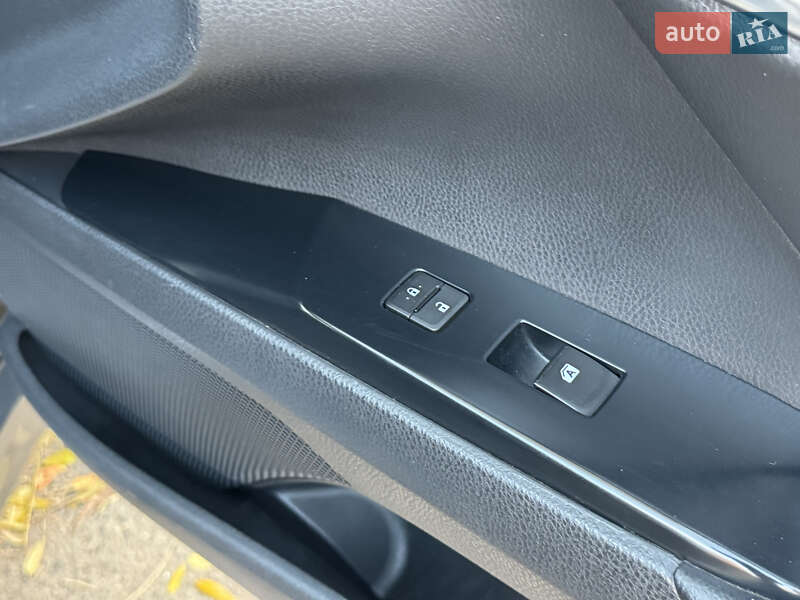 Седан Toyota Camry 2017 в Одессе