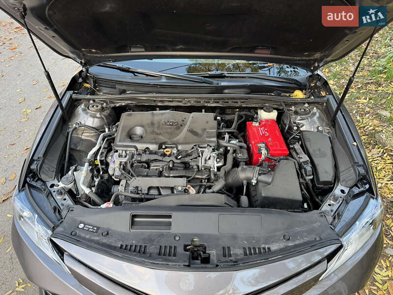 Седан Toyota Camry 2017 в Одессе