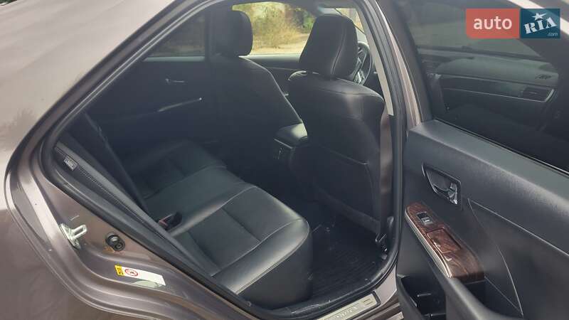 Седан Toyota Camry 2016 в Луцьку