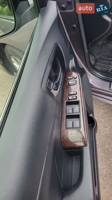 Седан Toyota Camry 2016 в Луцьку