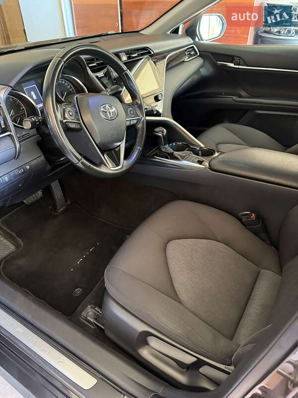 Седан Toyota Camry 2018 в Чернівцях фото 12 Седан Toyota Camry 2018 в Чернівцях